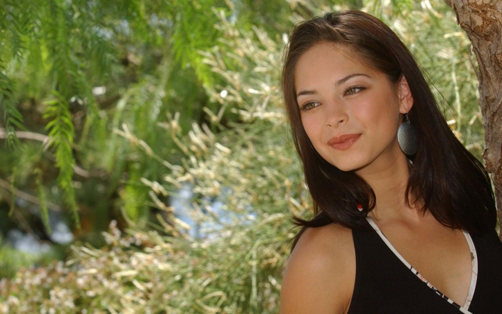 Kristin Kreuk fond écran wallpaper