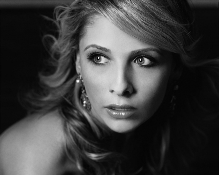 sarah michelle gellar wallpaper. 2011 Sarah Michelle Gellar