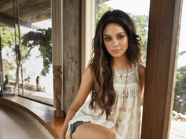 Vanessa Hudgens fond écran wallpaper