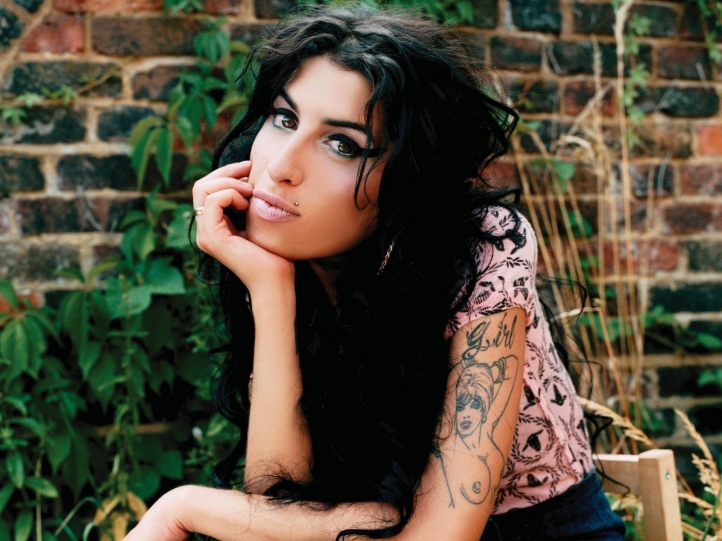 Amy Winehouse fond écran wallpaper