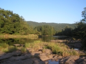 fond écran rive paisible