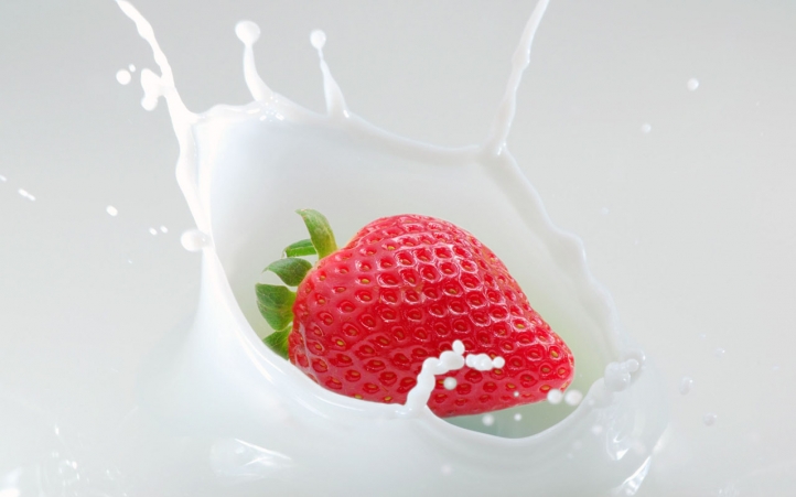 Strawberry Splash fond écran wallpaper